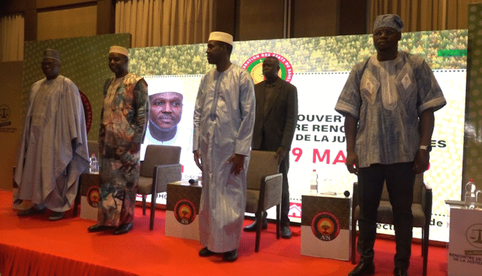 Capture d’écran 2025-05-30 à 00.10.50