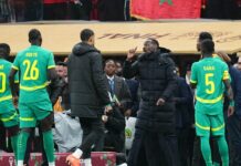 Sortir d’un terrain de foot : Que disent les textes de la CAF?