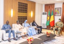 Le Président de la Transition reçoit le pool d’avocats après la victoire décisive du Mali devant la Cour de justice de l’Union économique et monétaire ouest-africaine