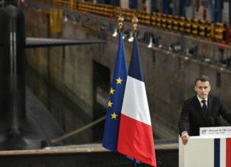 Quand Macron confond son destin à celui d’un sous-marin