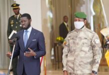 Le président sénégalais Diomaye Faye condamne les attaques terroristes au Mali
