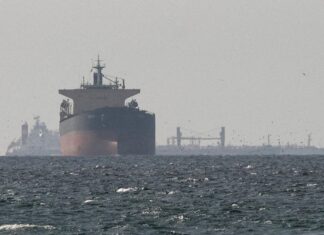 Premières traversées du détroit d’Ormuz depuis l’accord de cessez-le-feu selon MarineTraffic