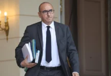 Violences en France : le ministre de l’Intérieur admet qu’il y a eu “une perte de contrôle” de la police dans certaines villes